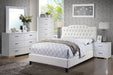 Chyuan Full Bed in White / Espresso image